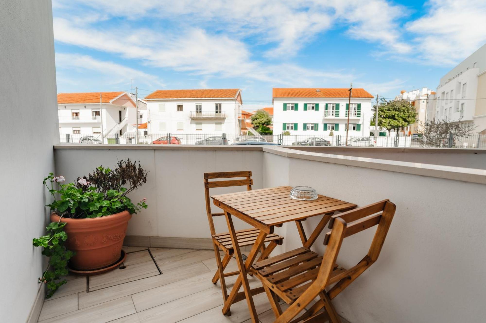 Casa Dos Terracos Apartamentos Сан-Мартинью-ду-Порту Экстерьер фото