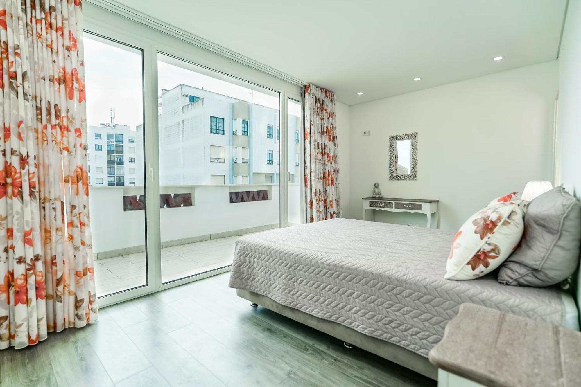 Casa Dos Terracos Apartamentos Сан-Мартинью-ду-Порту Экстерьер фото