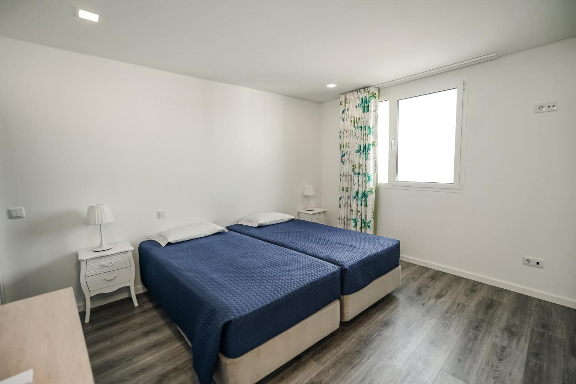 Casa Dos Terracos Apartamentos Сан-Мартинью-ду-Порту Экстерьер фото