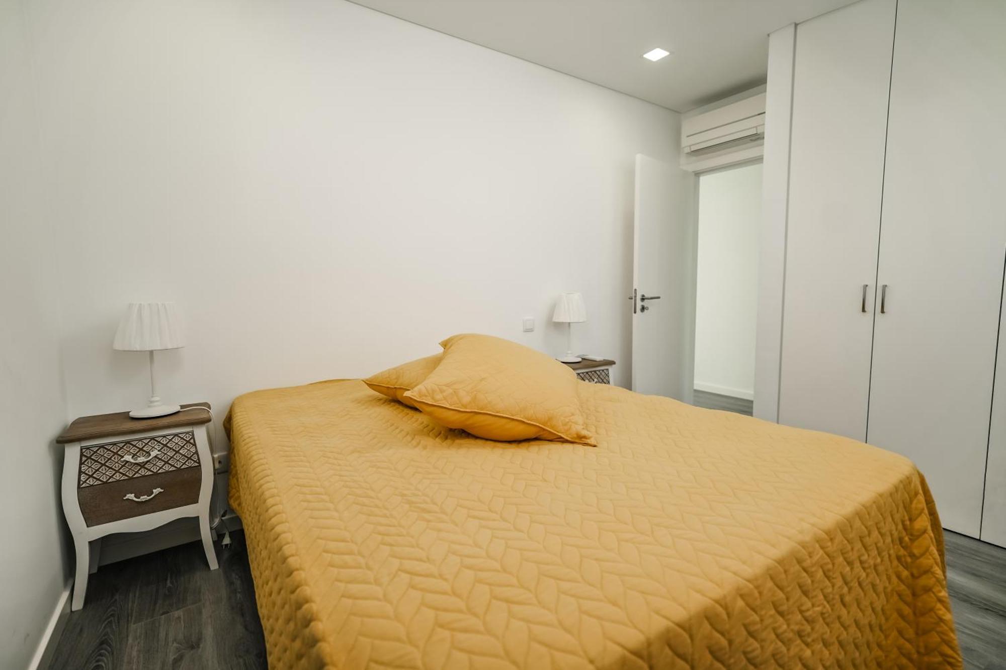 Casa Dos Terracos Apartamentos Сан-Мартинью-ду-Порту Экстерьер фото